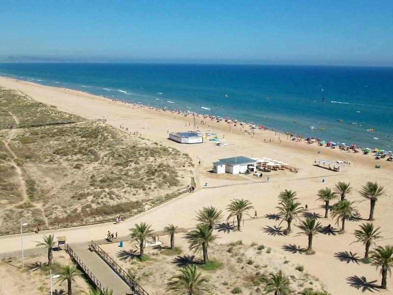 Apartamentos Gandia Grau Y Playa 3000 Екстериор снимка