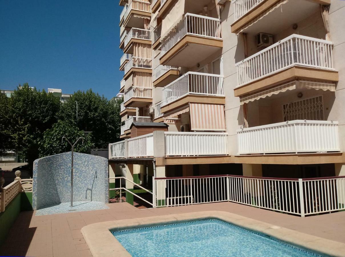 Apartamentos Gandia Grau Y Playa 3000 Екстериор снимка