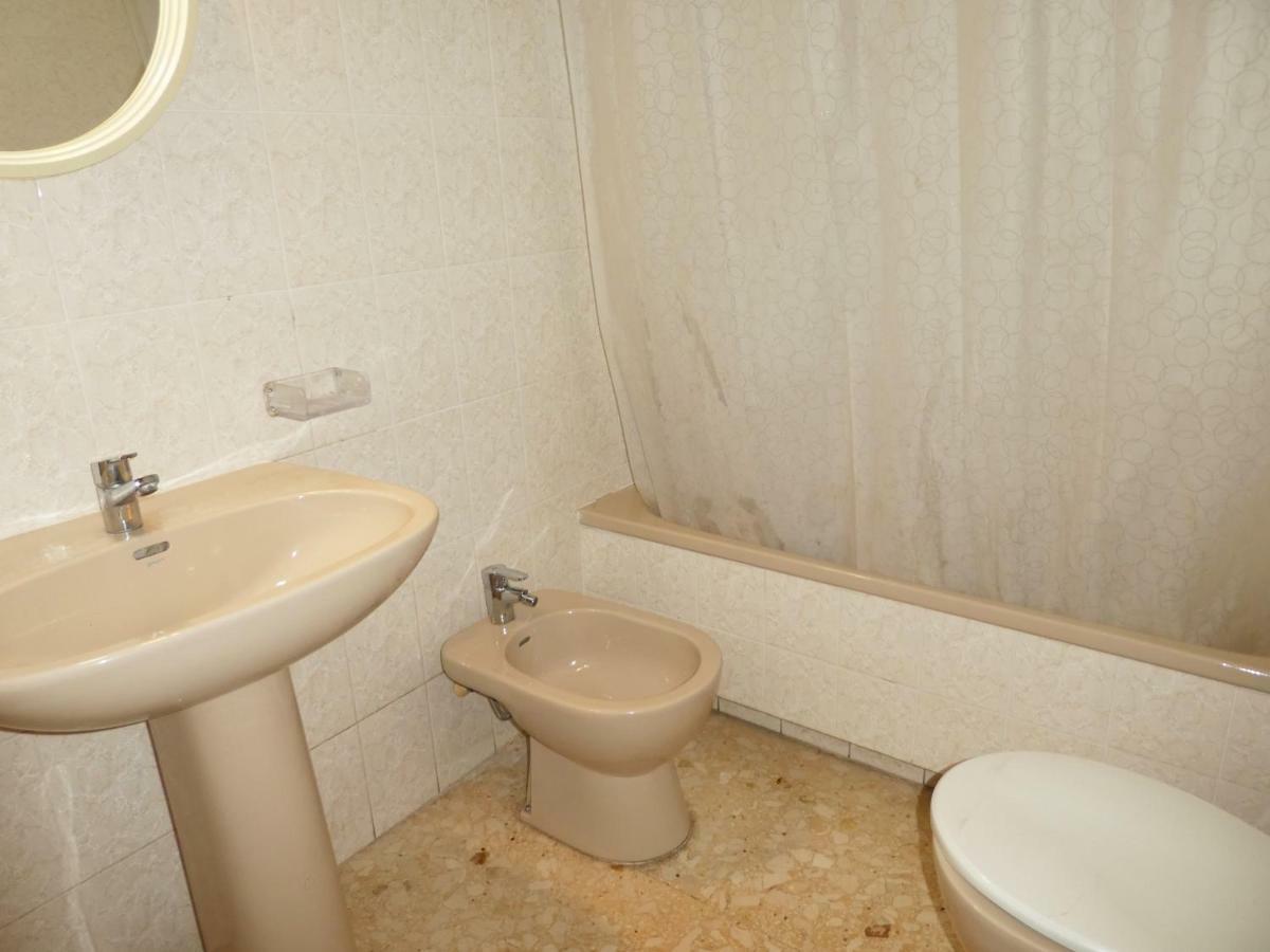 Apartamentos Gandia Grau Y Playa 3000 Екстериор снимка