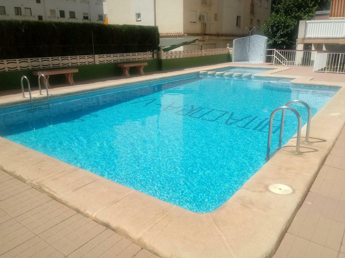 Apartamentos Gandia Grau Y Playa 3000 Екстериор снимка