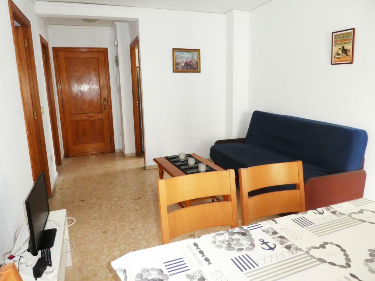 Apartamentos Gandia Grau Y Playa 3000 Екстериор снимка