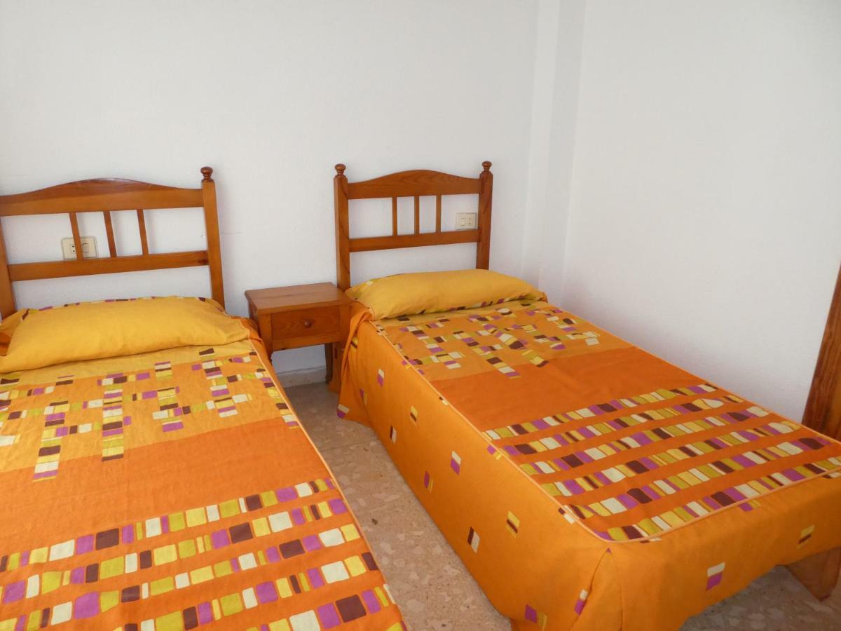 Apartamentos Gandia Grau Y Playa 3000 Екстериор снимка
