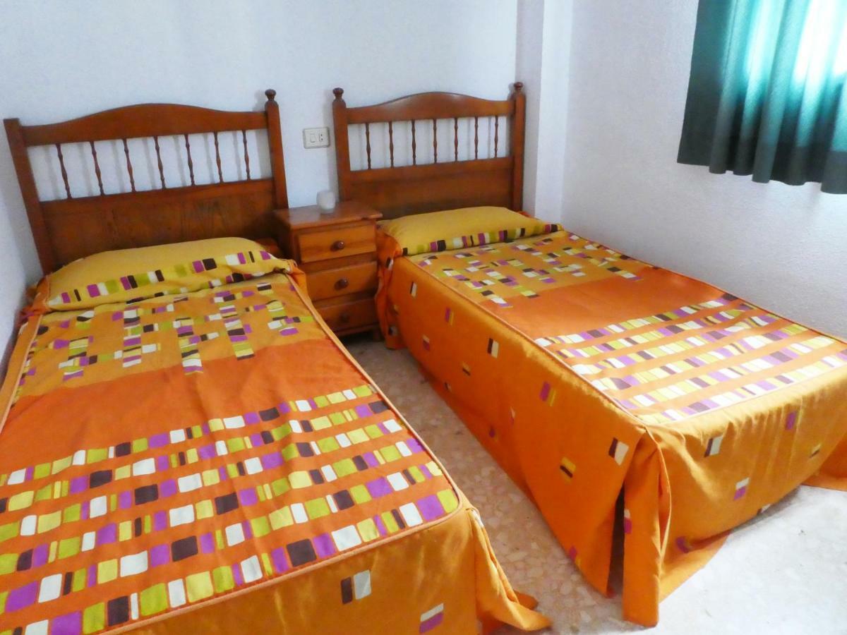 Apartamentos Gandia Grau Y Playa 3000 Екстериор снимка