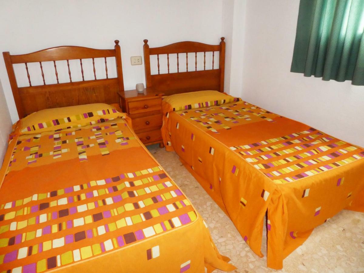 Apartamentos Gandia Grau Y Playa 3000 Екстериор снимка